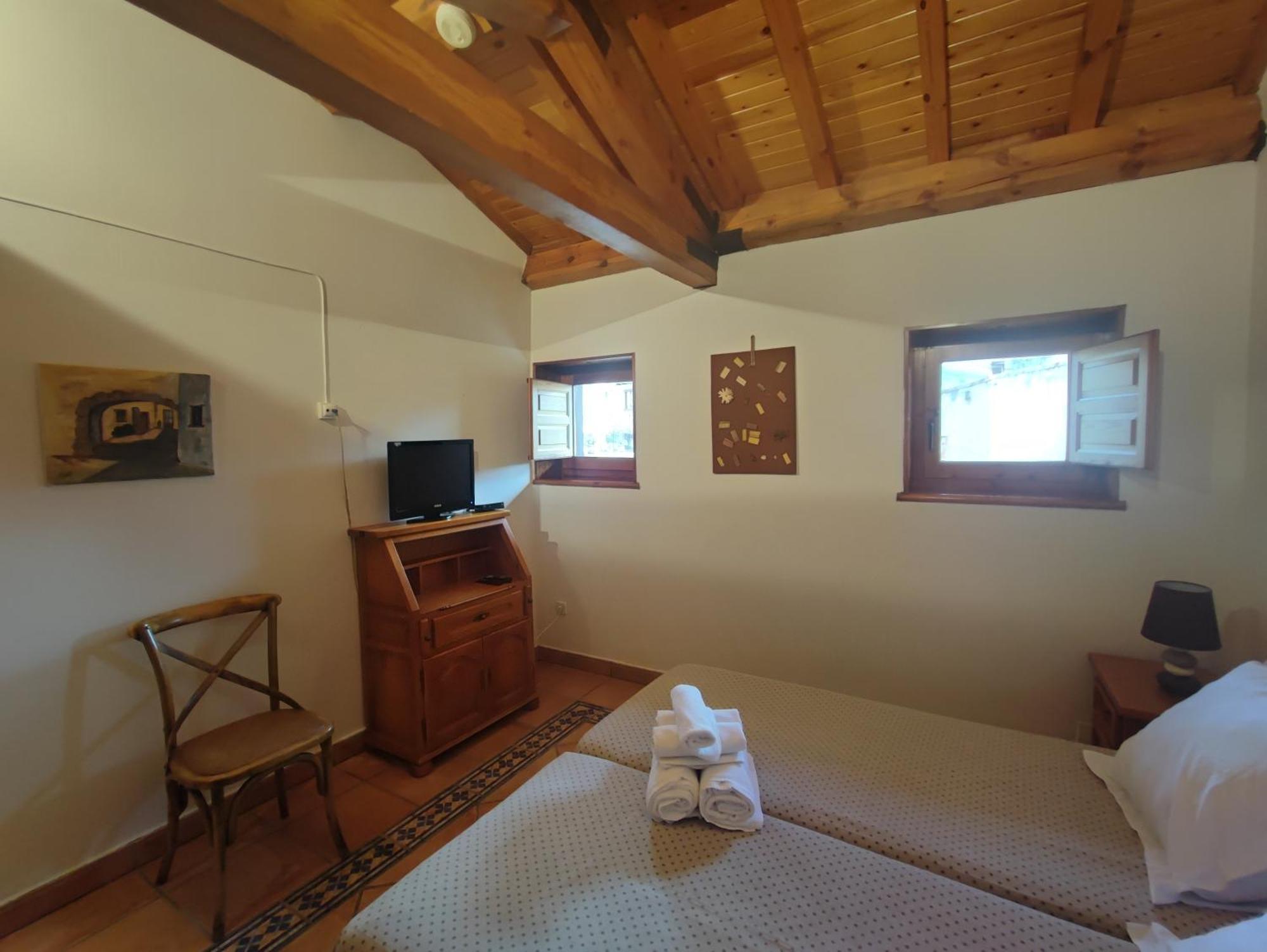 Posada De Serrada Serrada de la Fuente Dış mekan fotoğraf