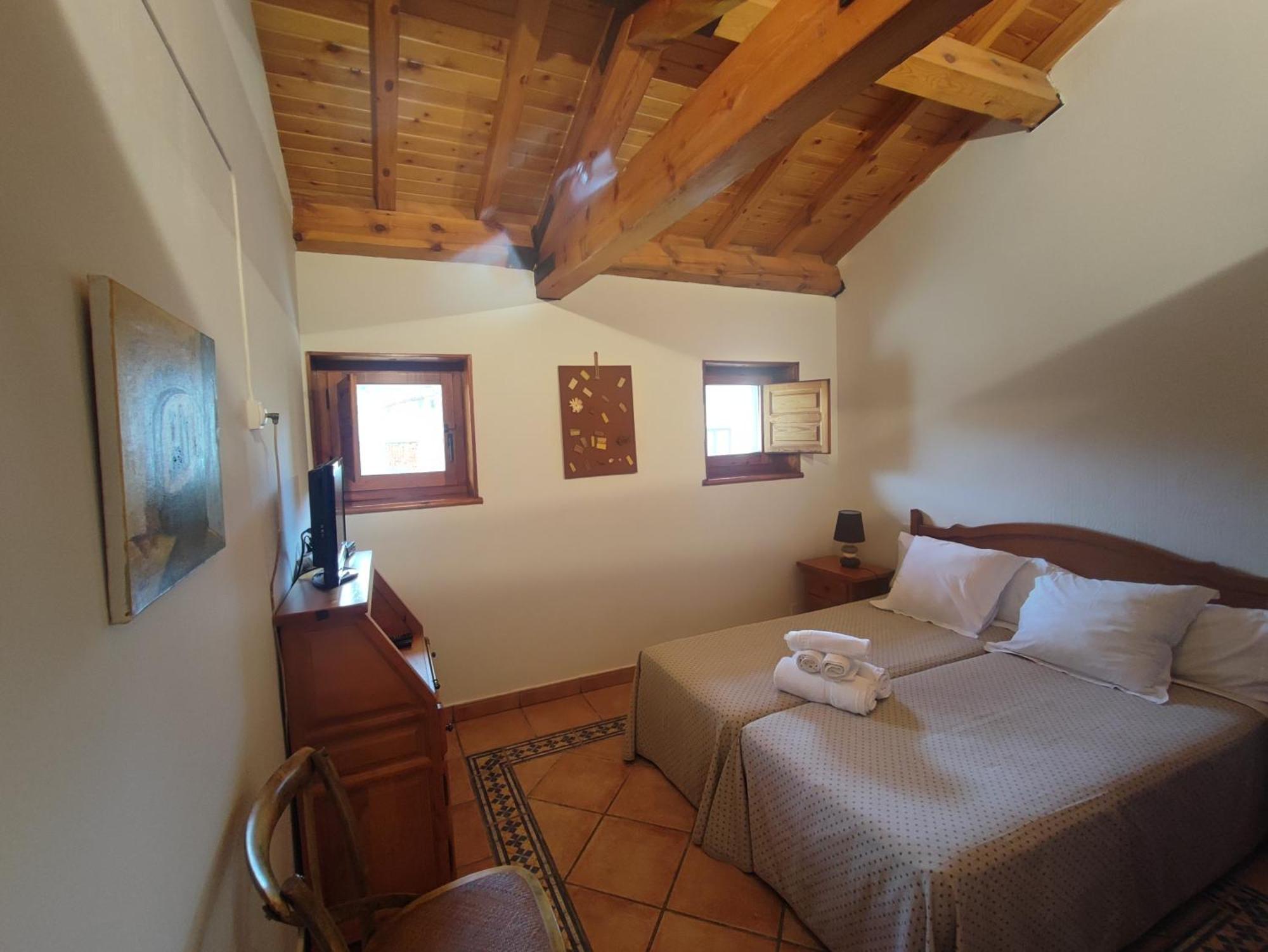 Posada De Serrada Serrada de la Fuente Dış mekan fotoğraf